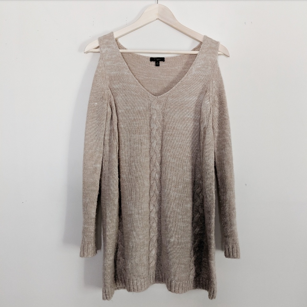 Cupio Beige Tunic Sweater Size Small